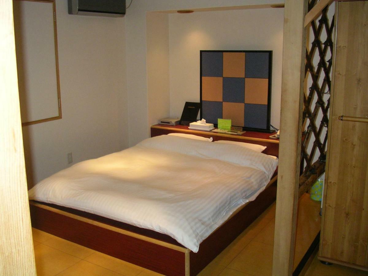 Youraku โรงแรม